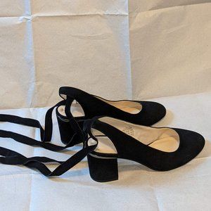 Black Almond Toe Block Heels With Ribbon/Bow